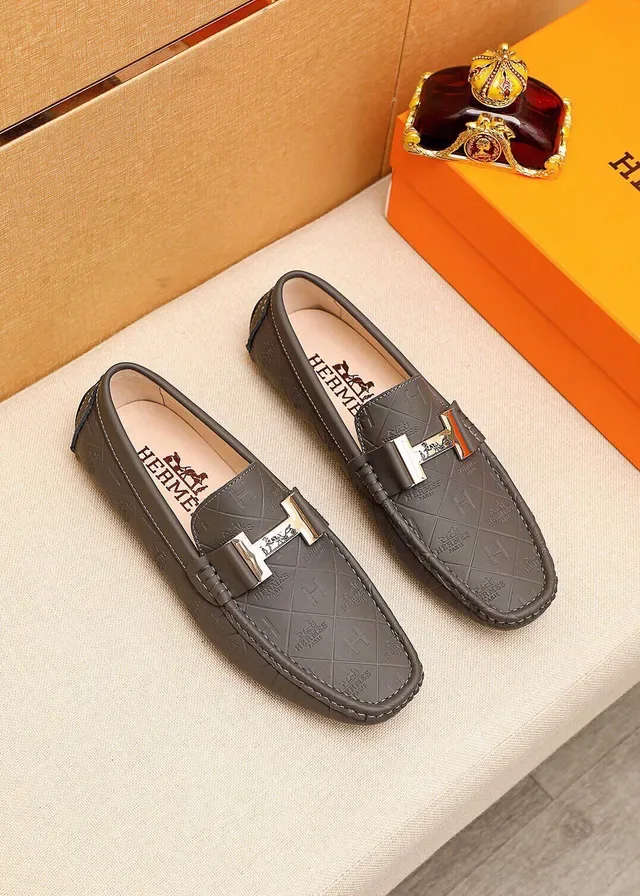 Hermès Oran Loafer Noir et Gris Charbon Cuir estampé H-Quilted 10