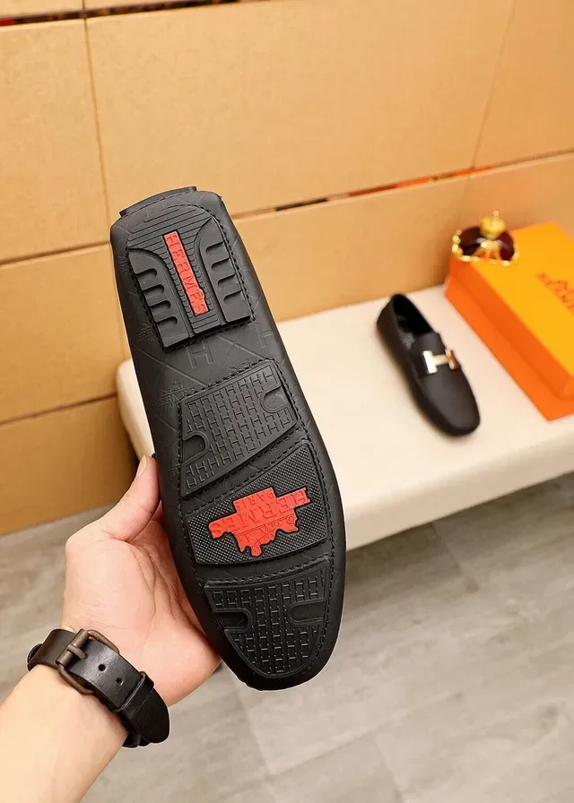 Hermès Oran Loafer Noir et Gris Charbon Cuir estampé H-Quilted 11