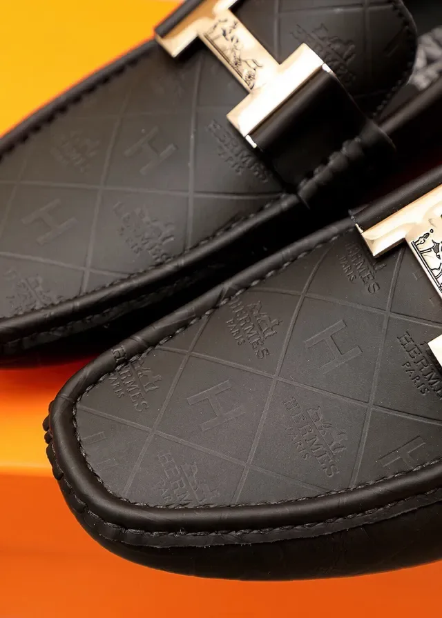 Hermès Oran Loafer Noir et Gris Charbon Cuir estampé H-Quilted 13