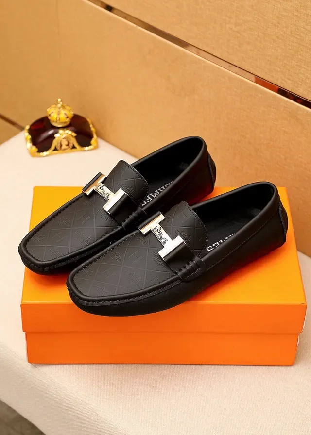 Hermès Oran Loafer Noir et Gris Charbon Cuir estampé H-Quilted 16