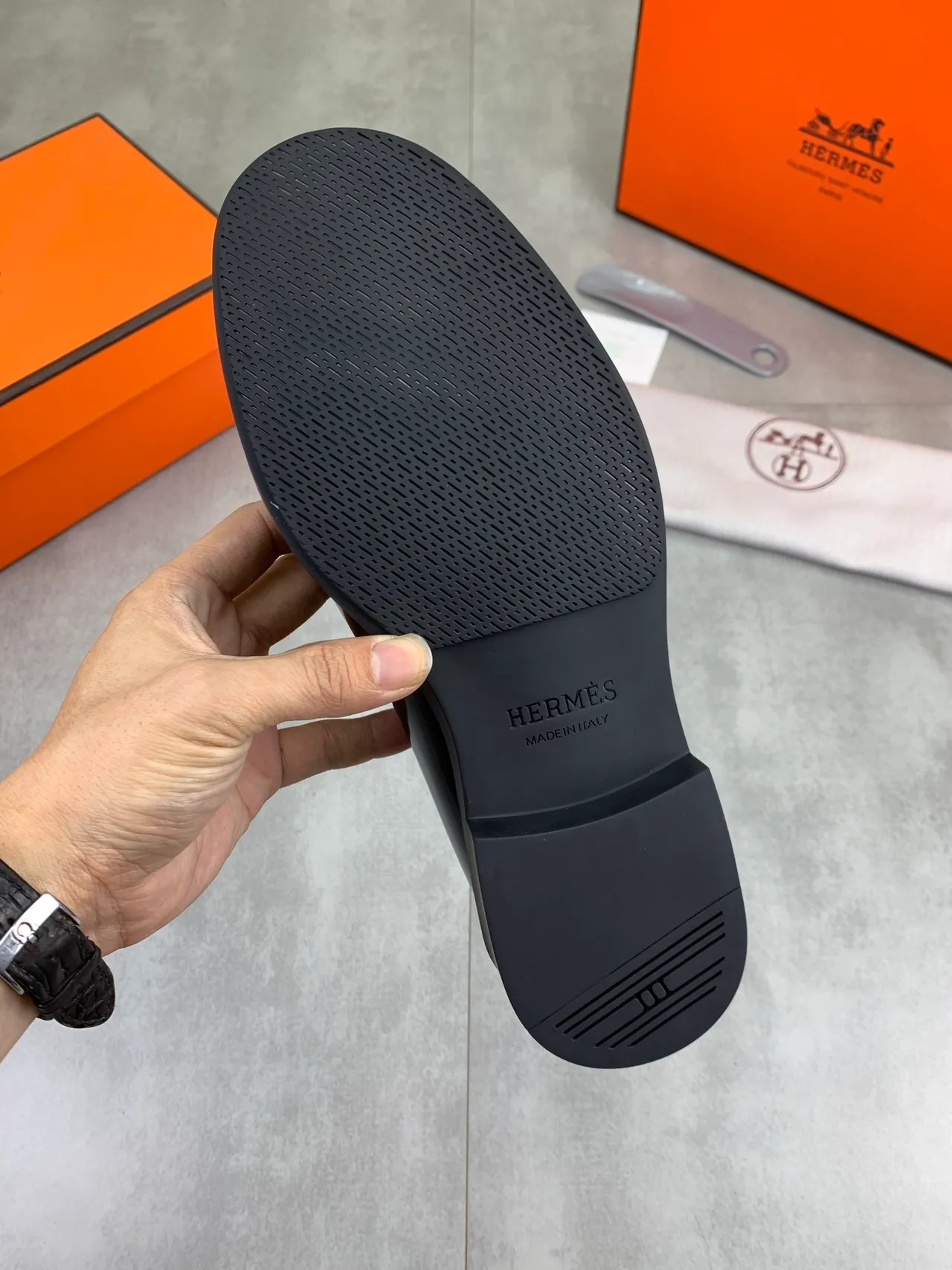 Hermès Oran Loafer loafers de couro patentado preto 3