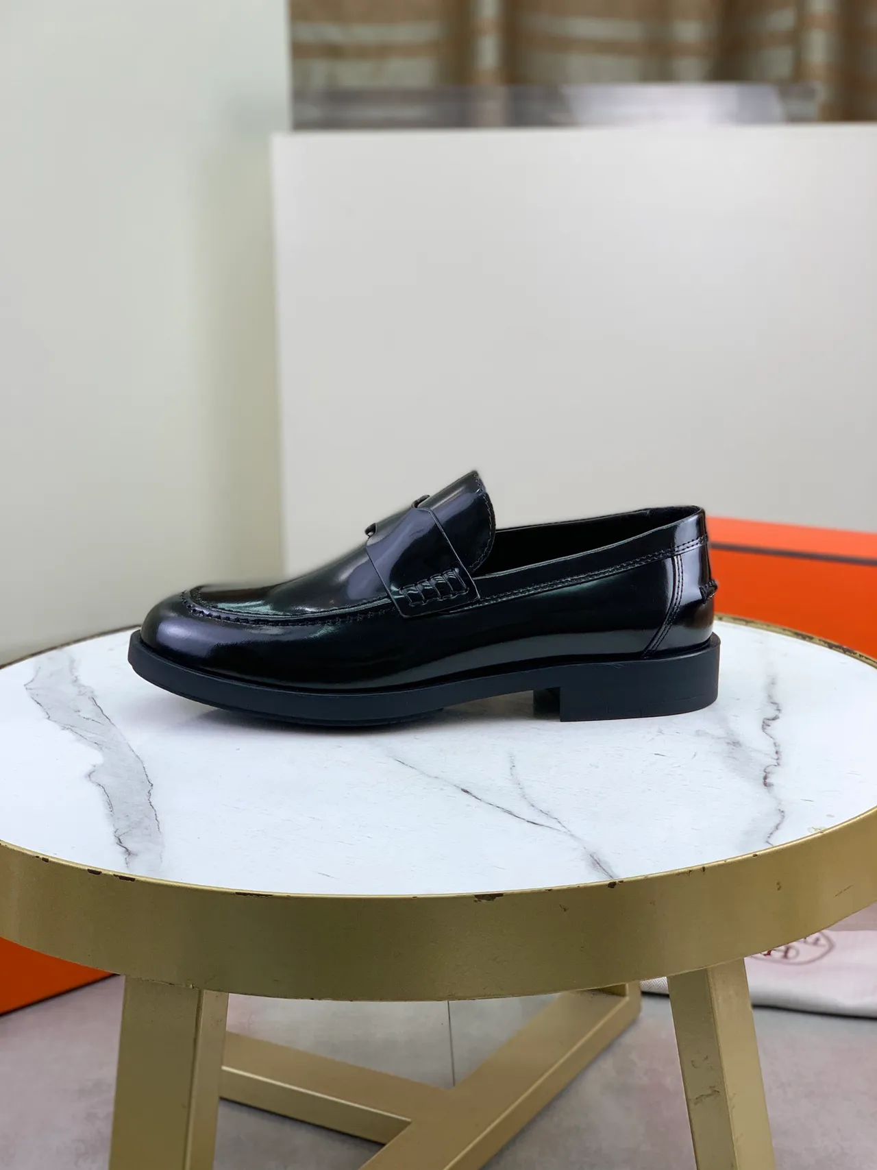 Hermès Oran Loafer loafers de couro patentado preto 6