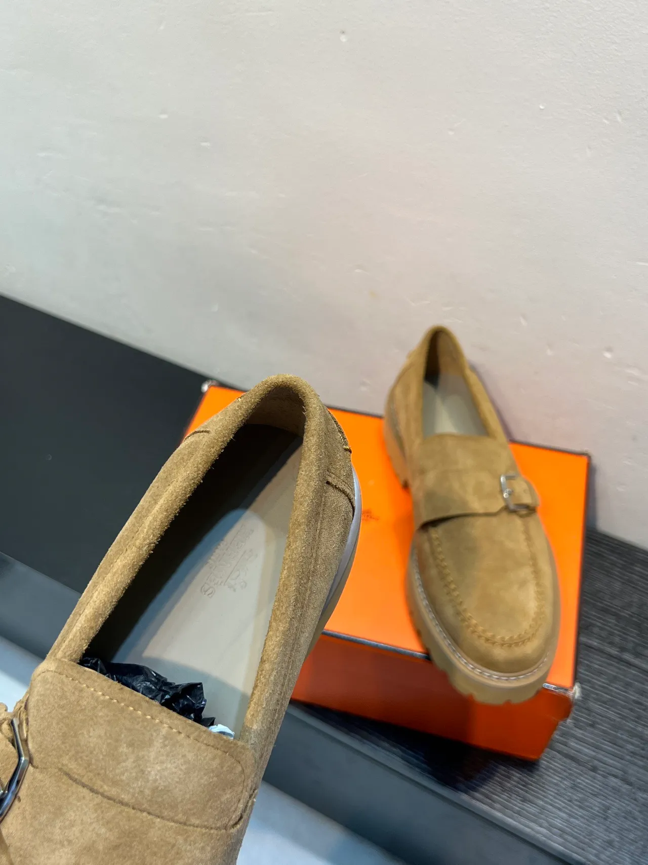 Hermès Oran Loafer tan daim sangle à boucle Loafer 7