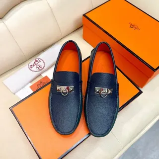 Hermès Oran Navy Orange Cuero Texturizado H-Buckle Hardware Mocasin