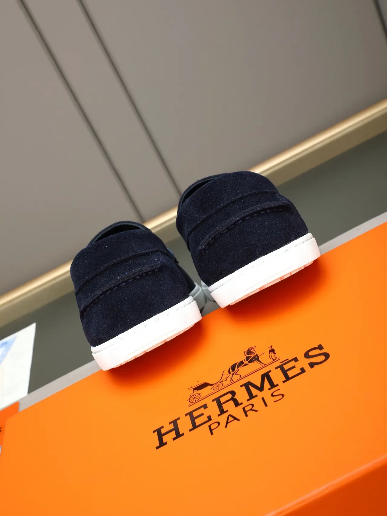 Hermès Oran Loafer ante navy hebilla H 3