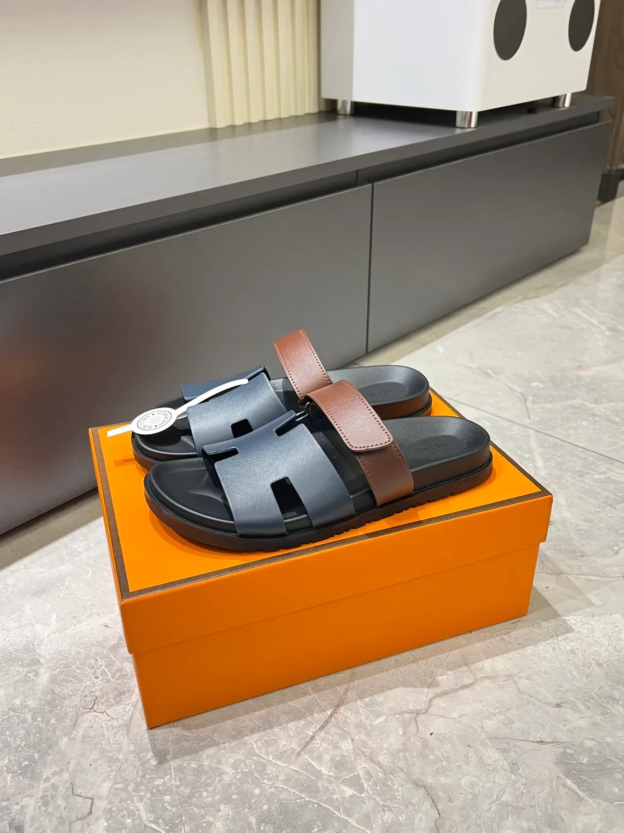 Hermès Oran Slide H-Strap Leather Slippers 17