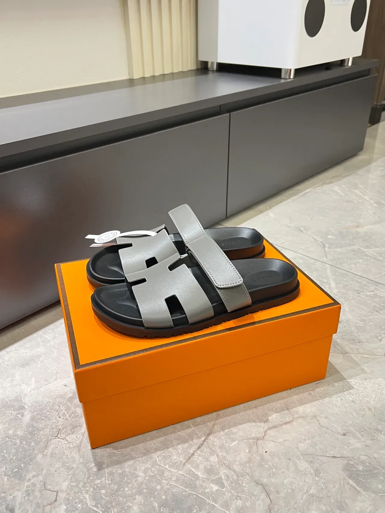 Hermès Oran Slide H-Strap Leather Slippers 18