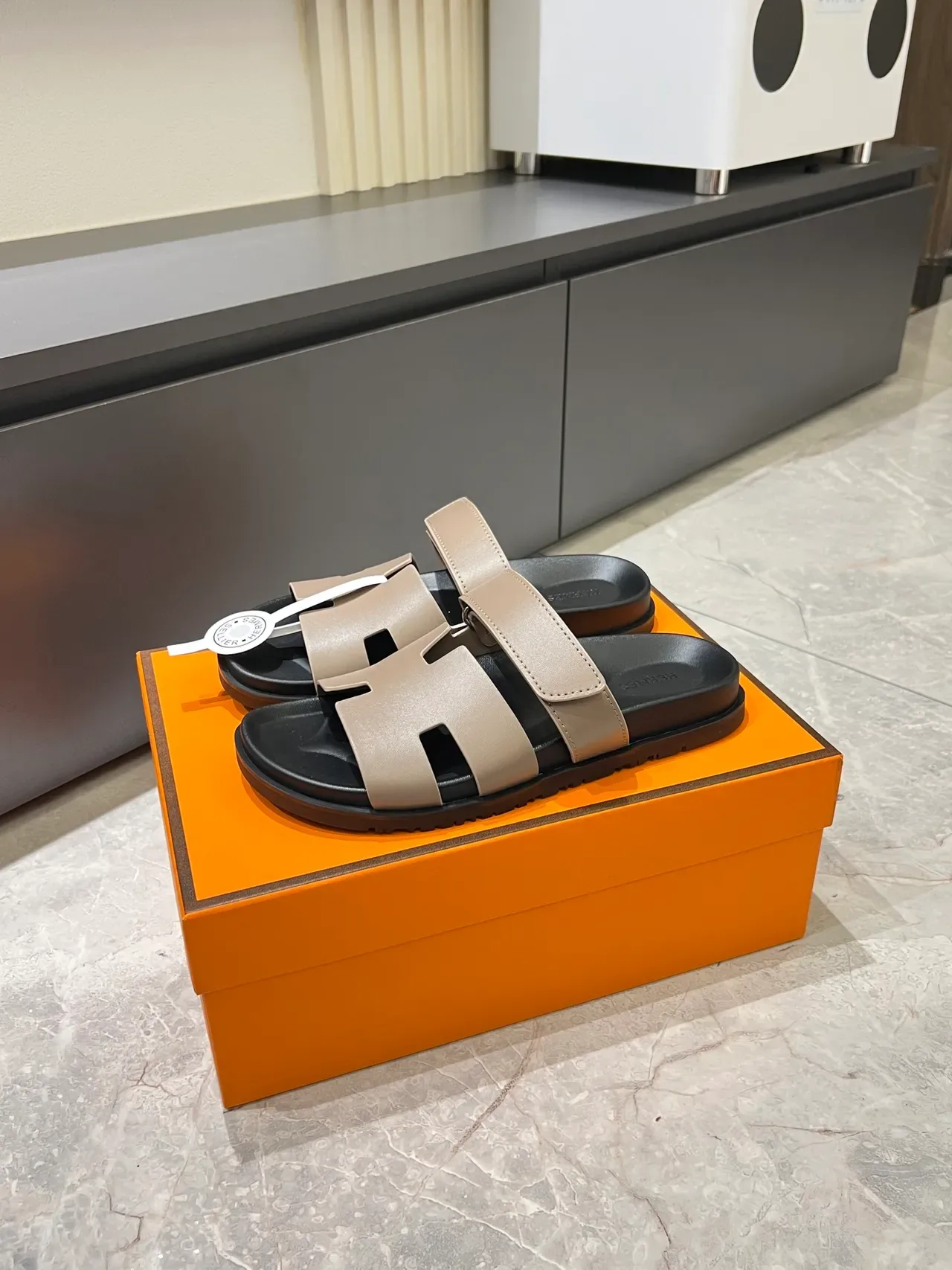 Hermès Oran Slide H-Strap Leather Slippers 21