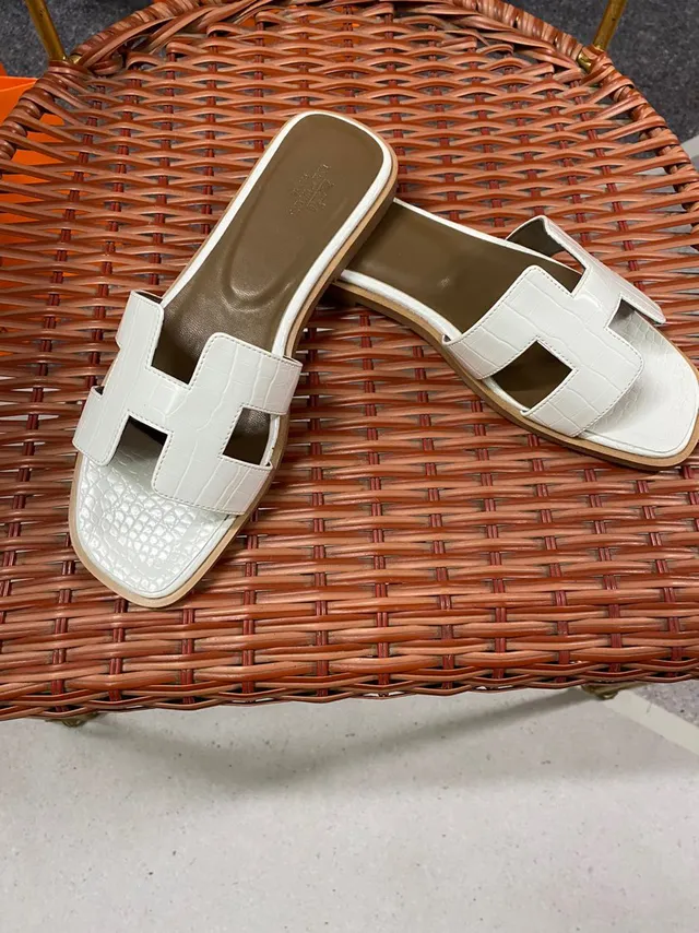 Hermès Oran Slide White Croc-Embossed Leather Slippers 4