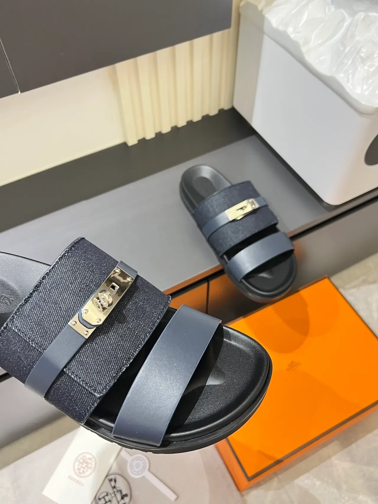 Hermès Oran Sandálias Denim Dupla Tira Fivela Metal 3