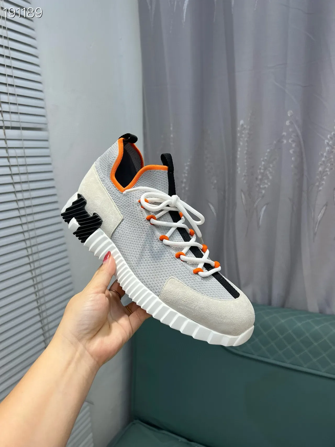 Hermès Oran স্নিকার ধূসর সাদা কমলা কালো লাইফস্টাইল স্নিকার 6