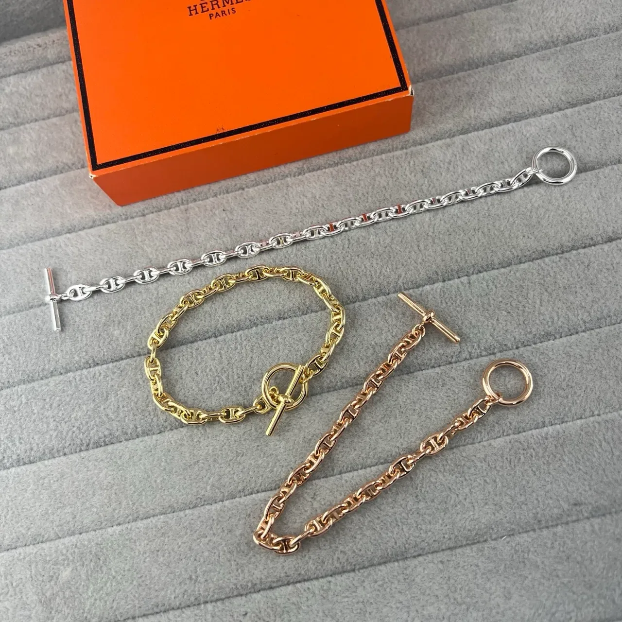 Hermès सिल्वर गोल्ड चेन-लिंक टॉगल क्लैस्प ब्रेसलेट 4