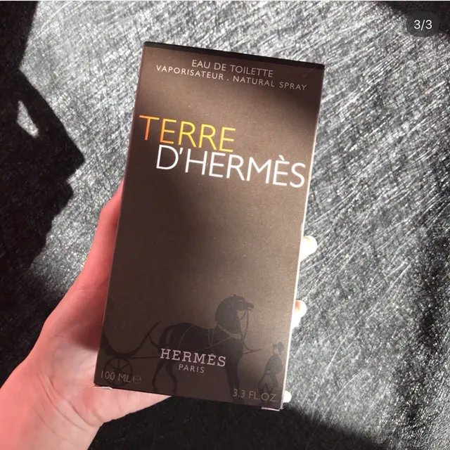 Hermès Terre Transparent Brown Square-Cut Glass Bottle Amber Liquid Perfume 5