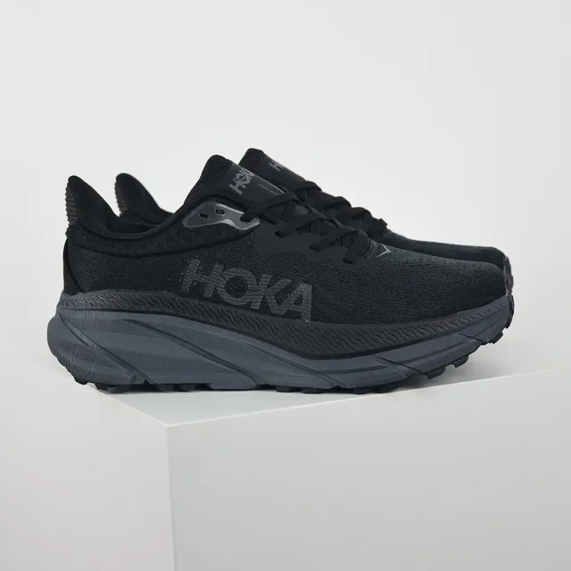Hoka Preto Cinza Malha Superior Tonal Monocromático Tênis de Corrida 3