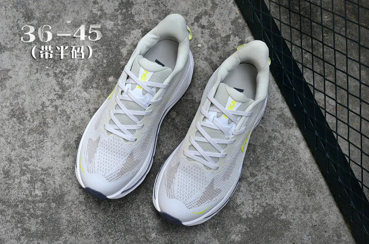 Hoka Clifton Blanc Jaune Tige en maille ingénierée Semelle intermédiaire sculptée épaisse Chaussures de course 4