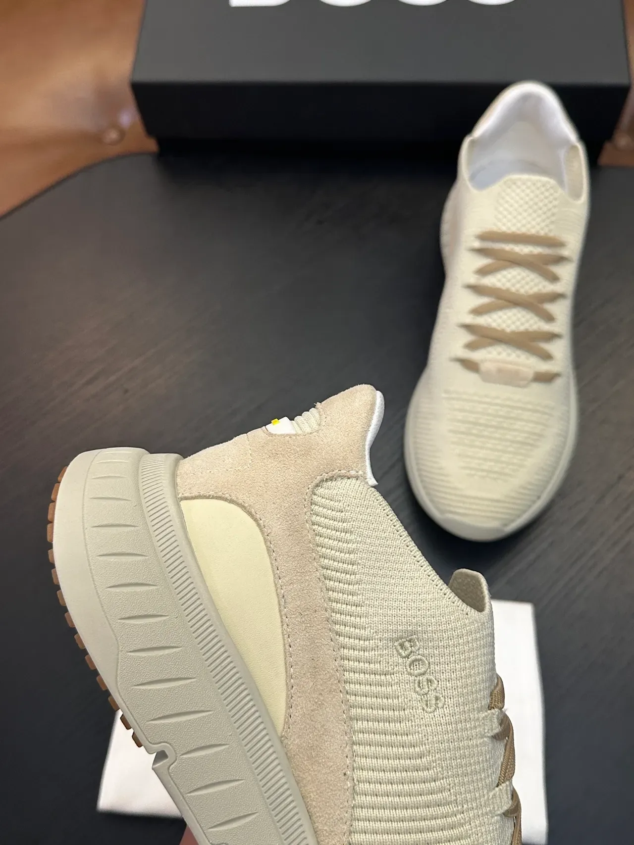 Hugo Boss Chaussures Lifestyle Beige Blanc avec Tige en Tricot, Construction Slip-On 7