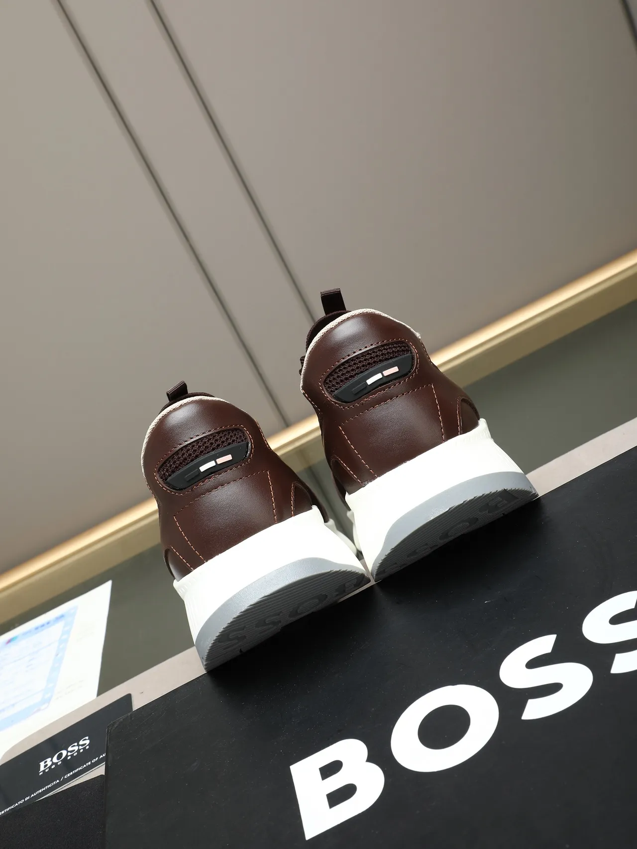 Hugo Boss Tênis Lifestyle de Tricô e Couro Marrom 3