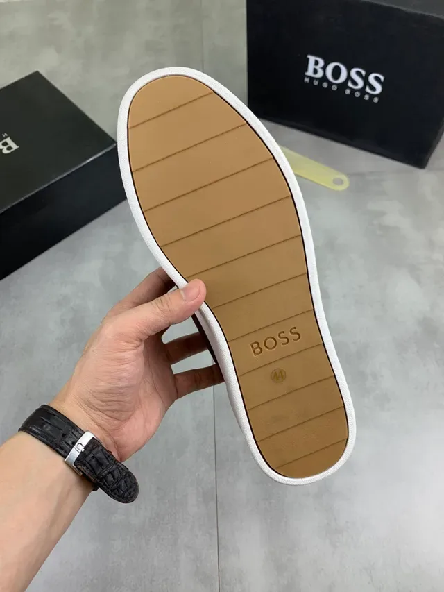 Hugo Boss حذاء رياضي أسلوبي بني من السويد والجلد مع لوحات 2