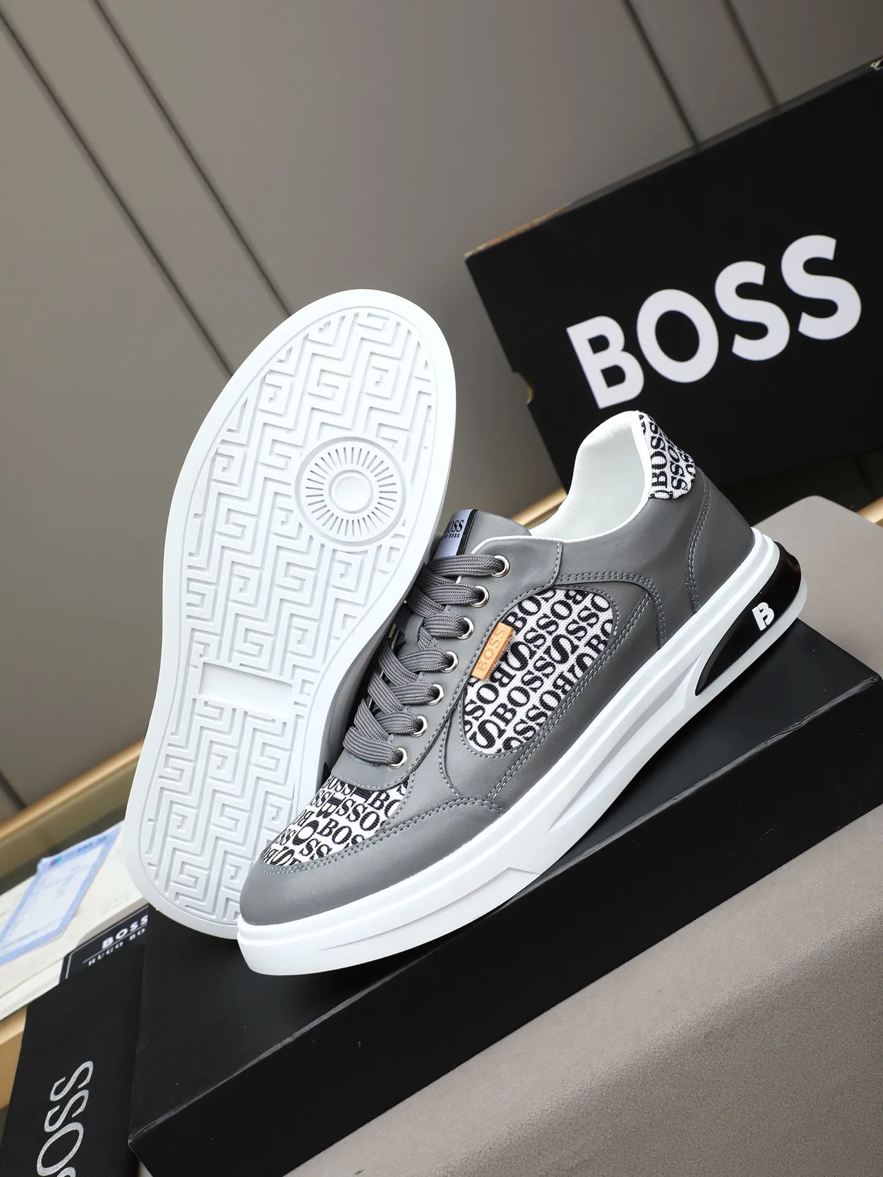 Hugo Boss Chaussures Lifestyle Gris Monogrammed 4