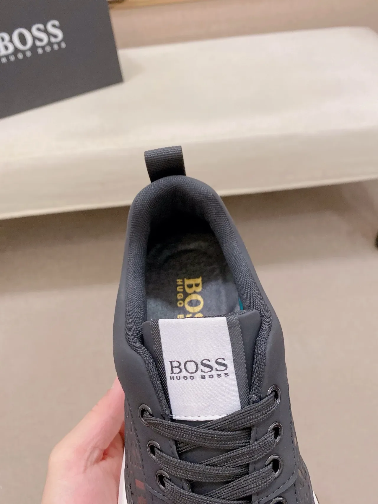 Hugo Boss Monogram Tênis Lifestyle Preto e Branco 6