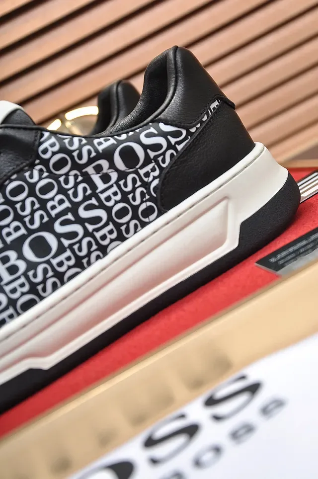 Hugo Boss impression monogramme noir et blanc sneakers lifestyle 2