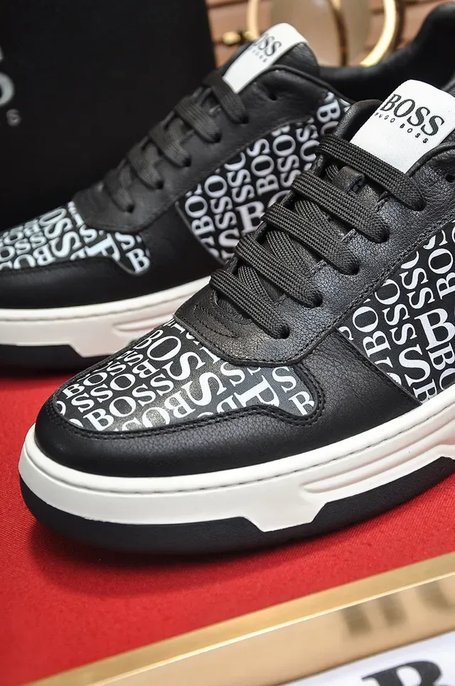 Hugo Boss impression monogramme noir et blanc sneakers lifestyle 3