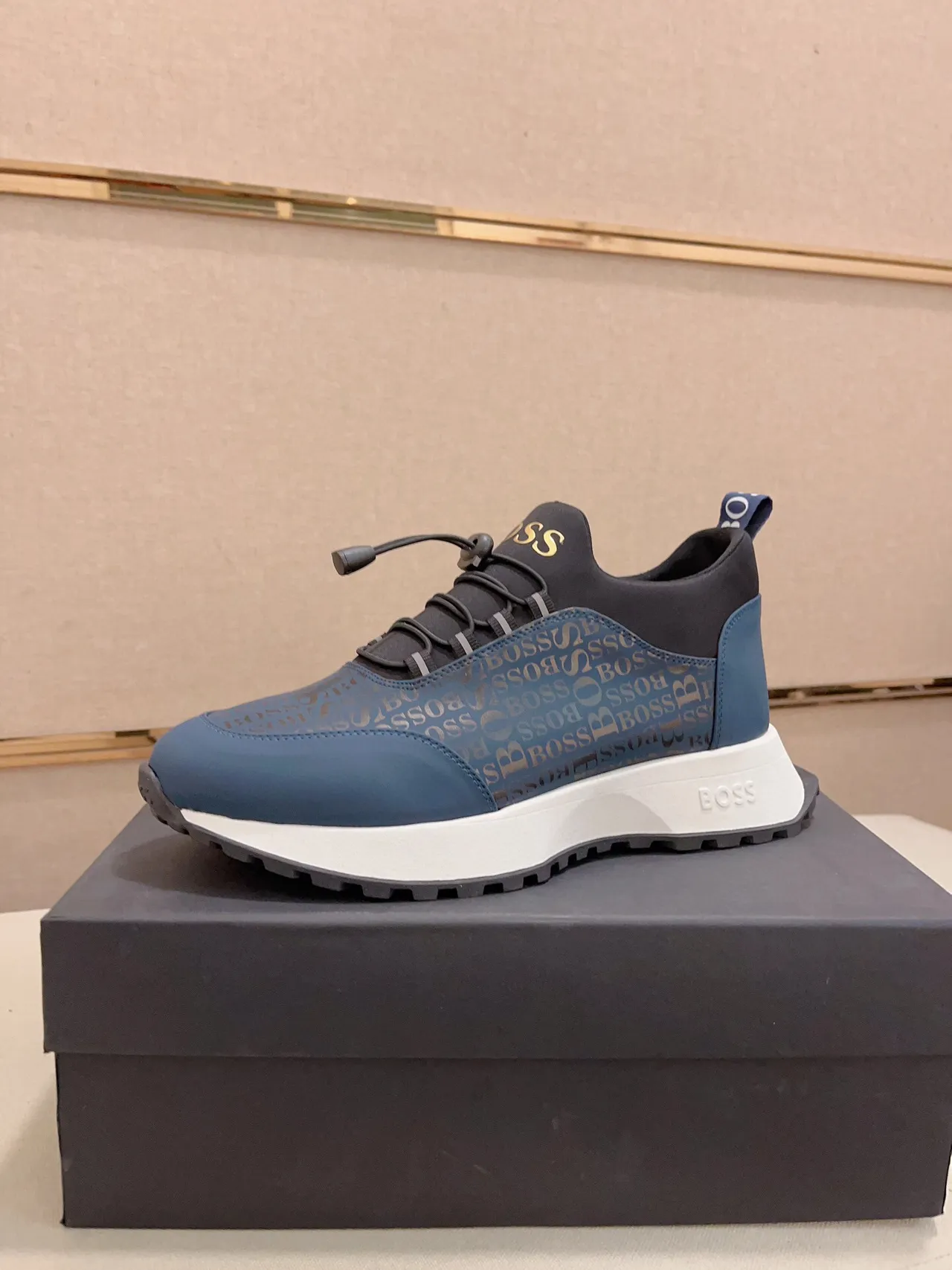 Hugo Boss مونوغرام أزرق وأسود Bungee-Lace لايف ستايل سنيكرز 2