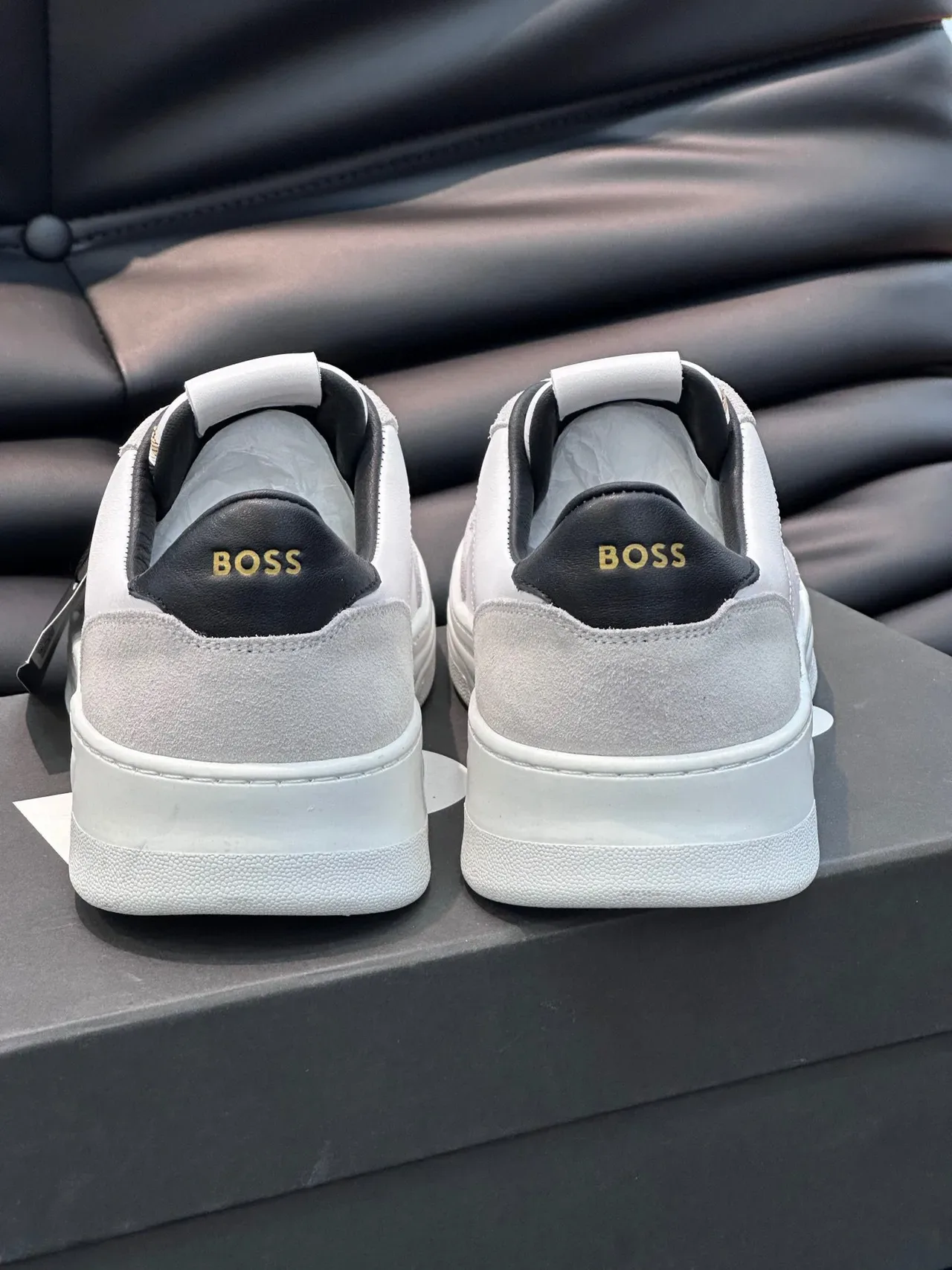 Hugo Boss White and Gray Low-Top Lifestyle Sneakers 4