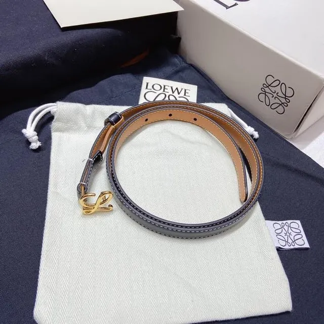 Ceinture Loewe Anagram Noir Doré Étroit Couture Blanche Contraste Cuir 2