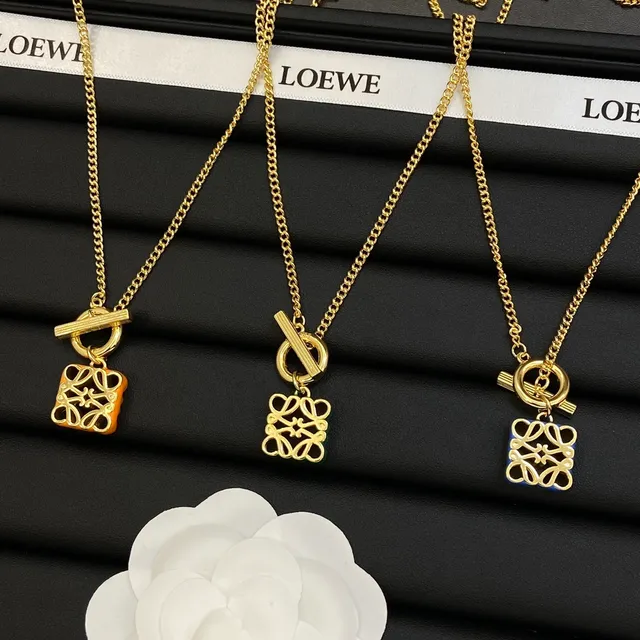 Loewe Anagram Necklace Gold Multicolor Curb Chain Toggle Clasp Necklace 8