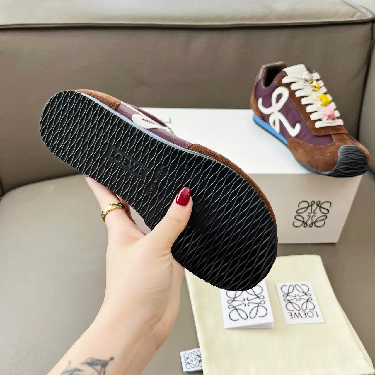 Loewe Flow Runner Brown Purple White chaussures lifestyle 7