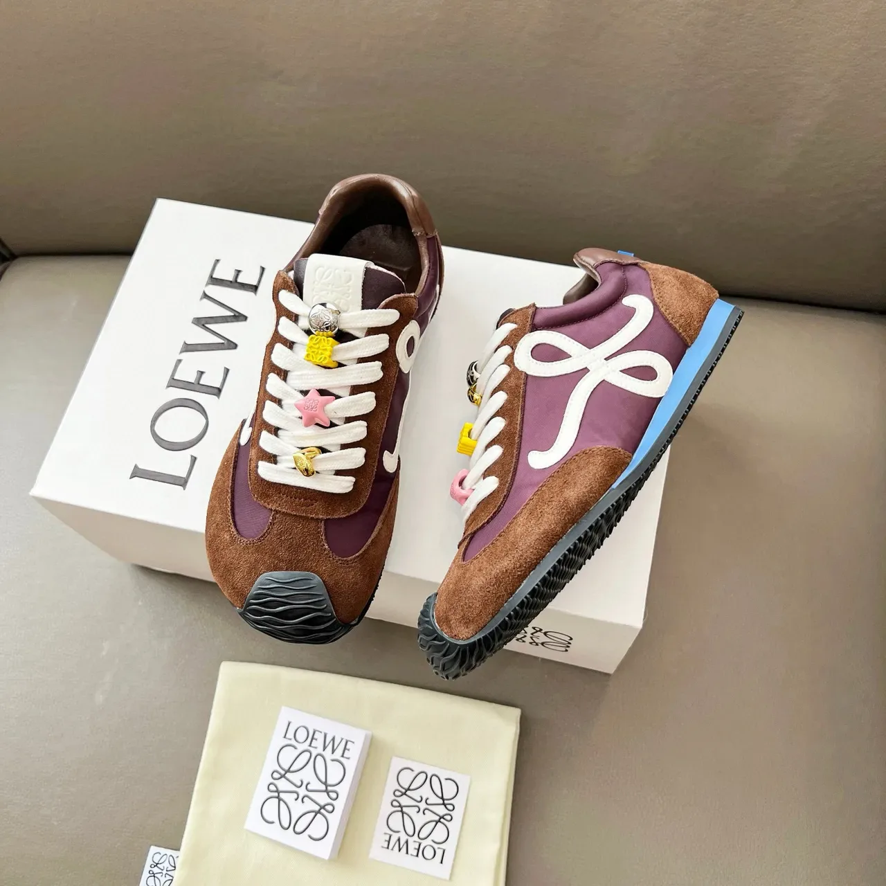 Loewe Flow Runner Brown Purple White chaussures lifestyle 8