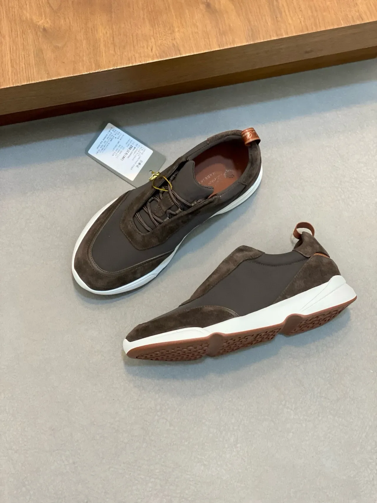 Loro Piana Tênis Lifestyle de Camurça Marrom e Preto Slip-On 5