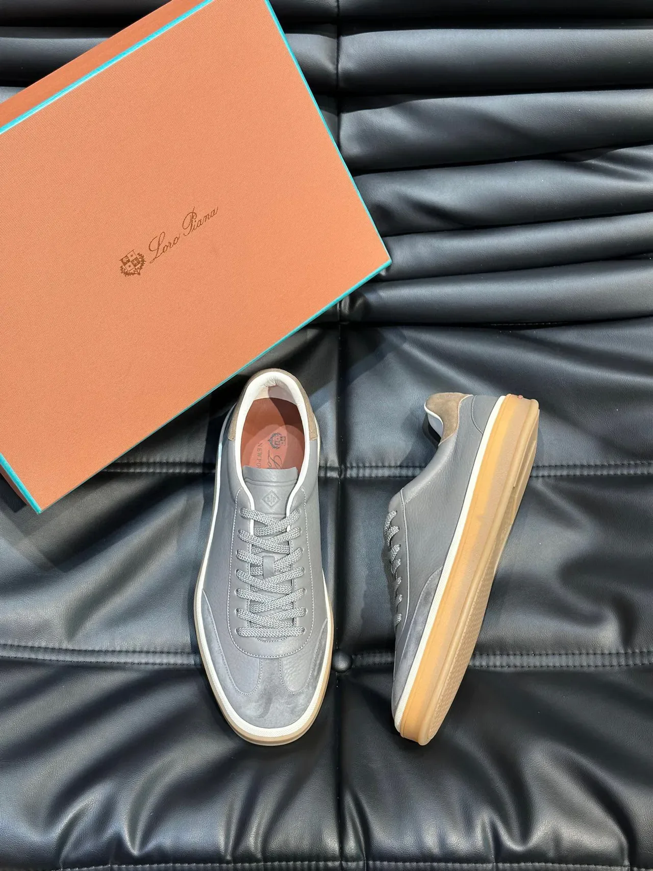 Loro Piana Gris Beige Low-Top Daim Cuir Mélange Lifestyle Sneakers 2