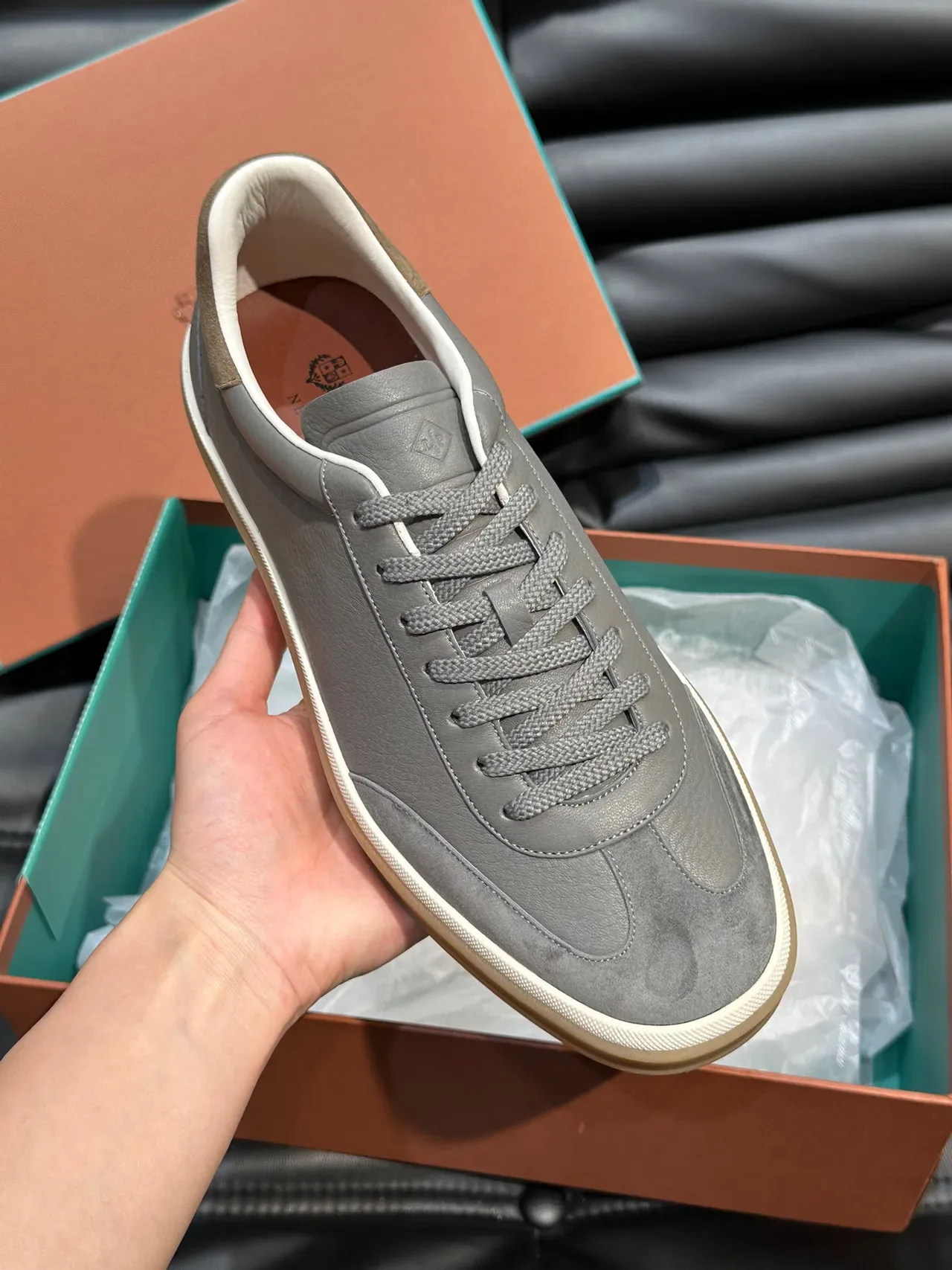Loro Piana Gris Beige Low-Top Daim Cuir Mélange Lifestyle Sneakers 6