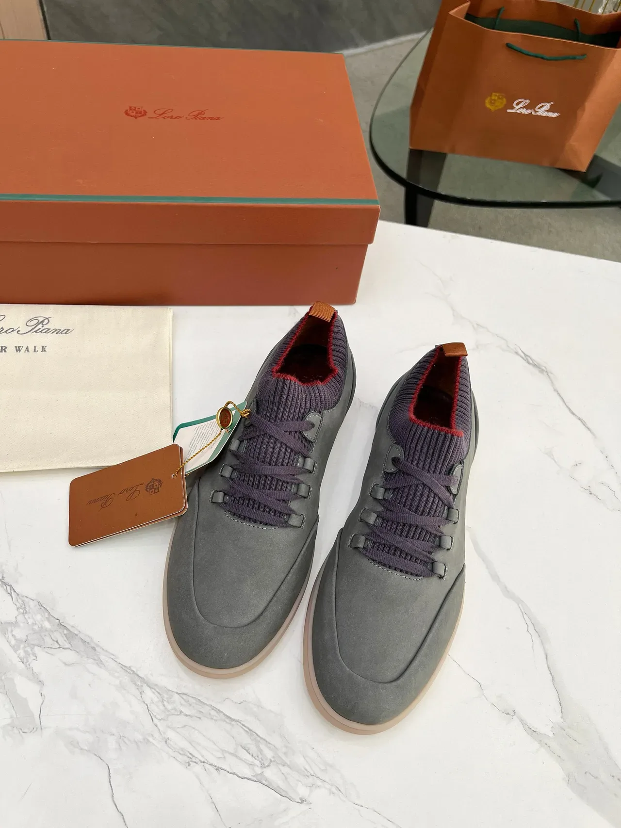 Loro Piana Chaussures Lifestyle en Daim Gris à Col Tricot 4