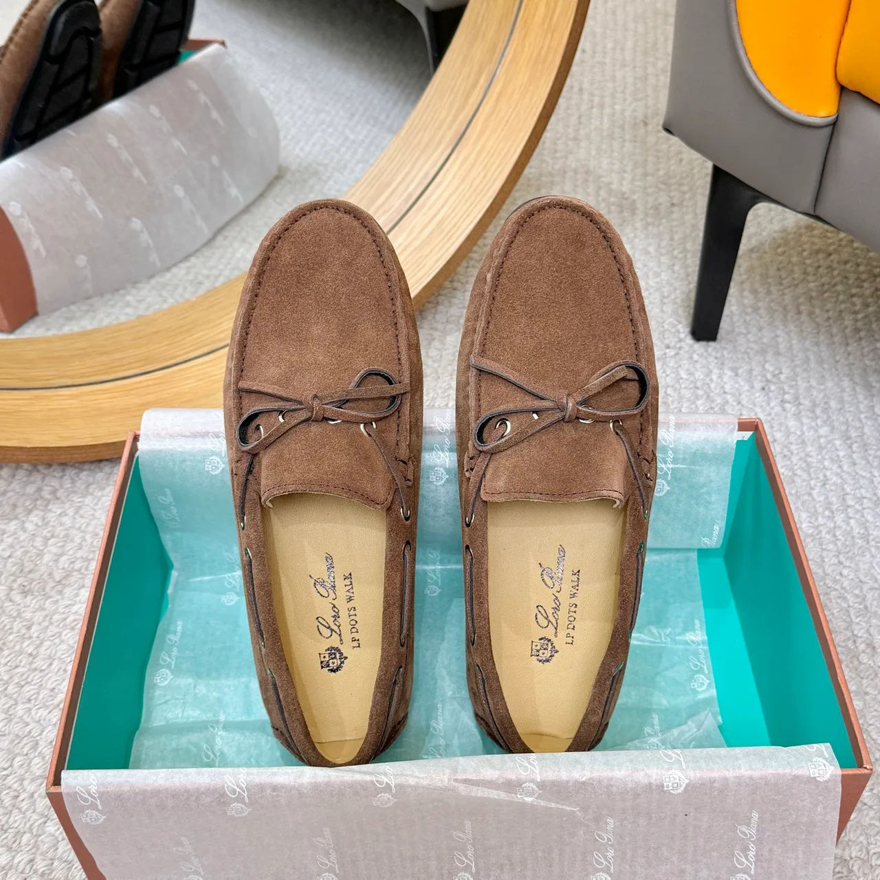 Loro Piana LP Dots Walk mocassins de camurça marrom 3