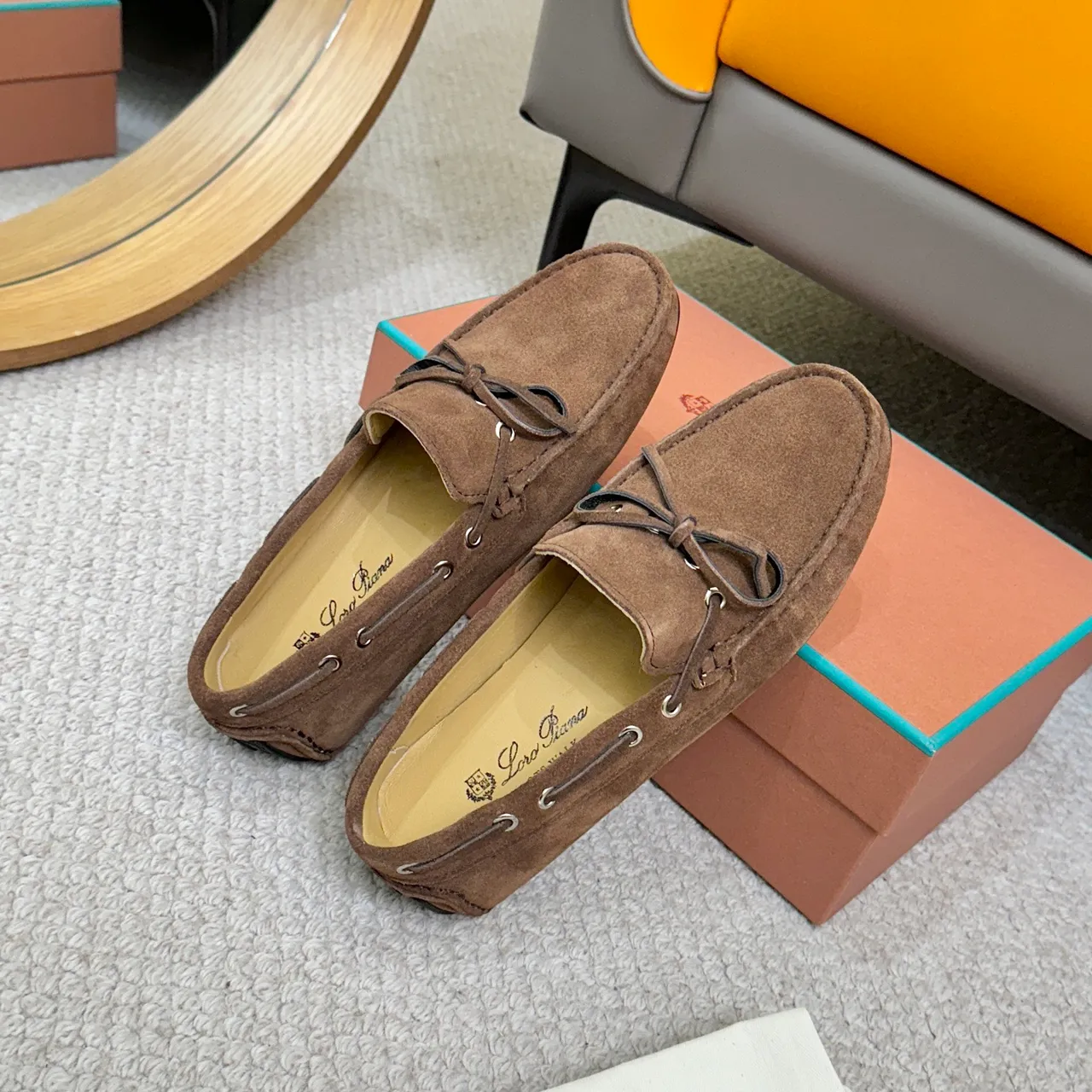 Loro Piana LP Dots Walk mocassins de camurça marrom 8
