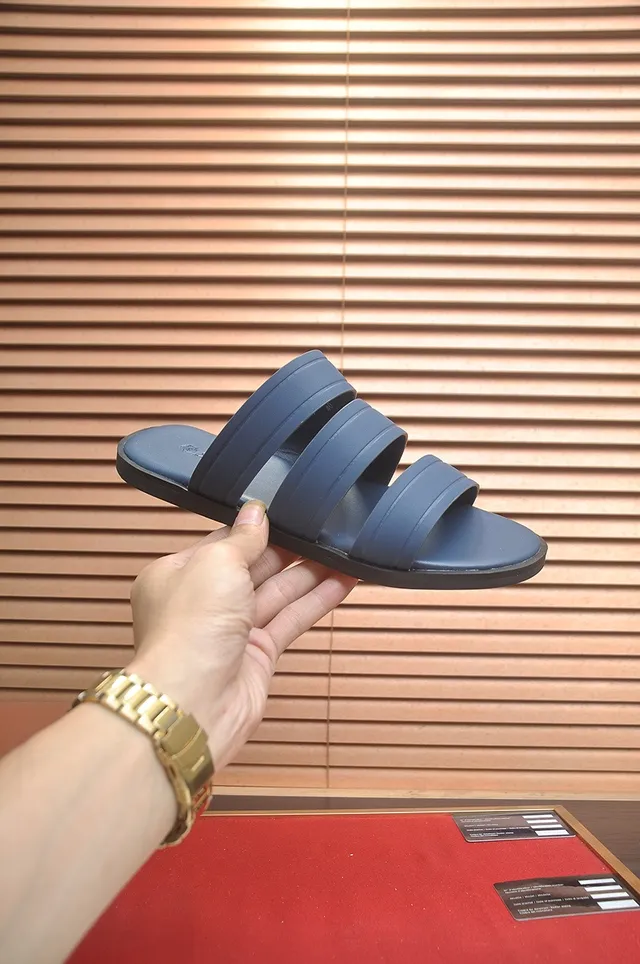 Loro Piana Sandales à trois brides Bleu Noir Semelle moulée Casual 6