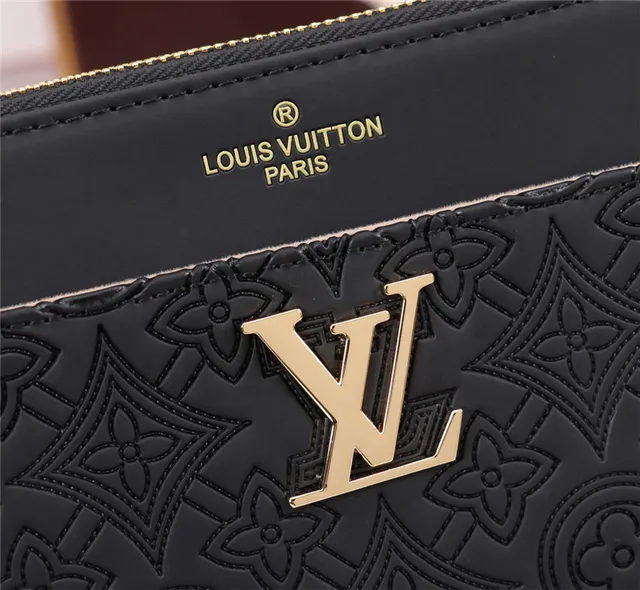 লুইস ভিটন কালো সোনা এমবসড Monogram Empreinte Leather LV Turn-Lock Clasp Wristlet 9