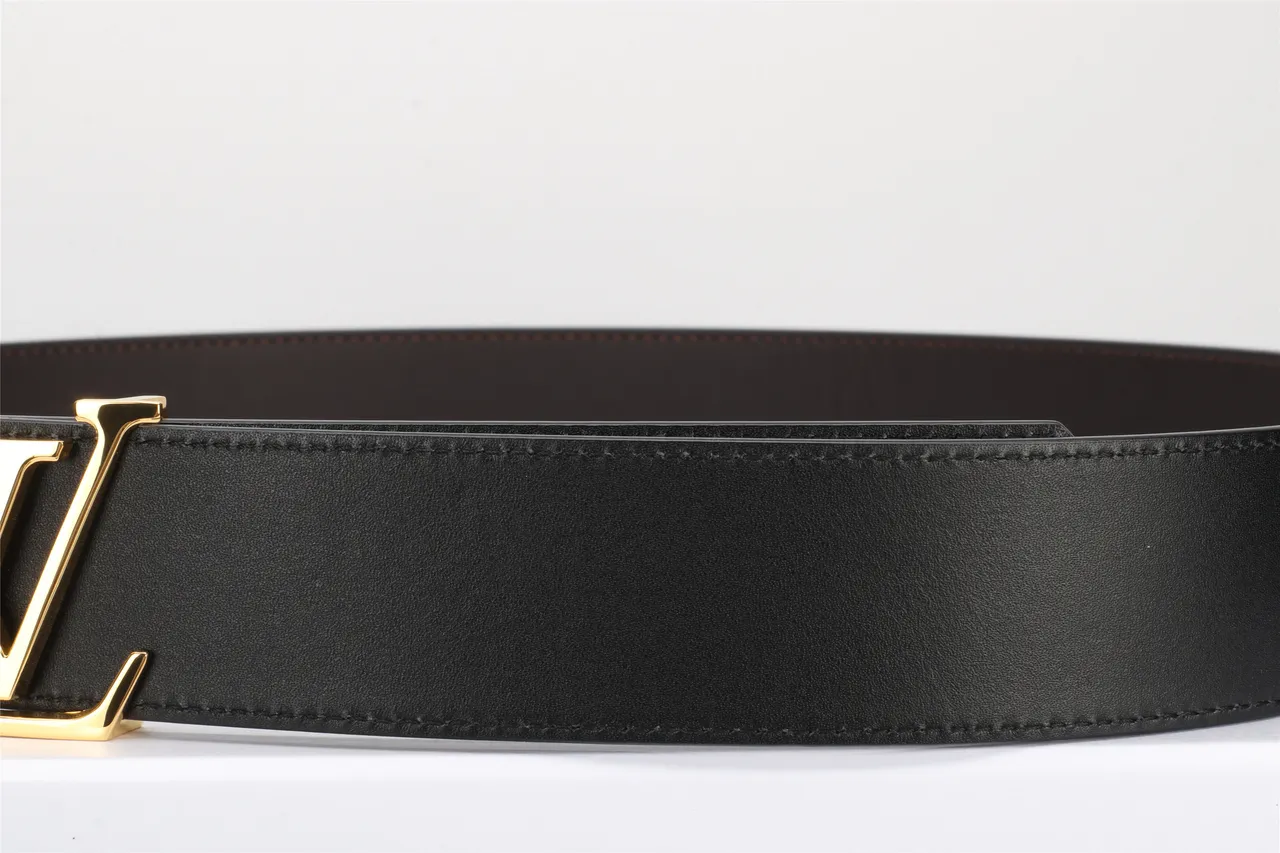Louis Vuitton Black Gold Smooth LV Monogram Buckle Leather Belt 7