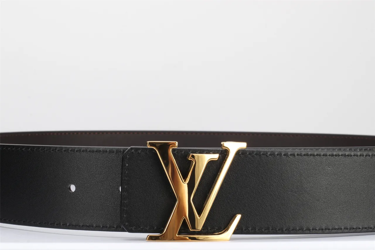 Louis Vuitton Black Gold Smooth LV Monogram Buckle Leather Belt 8