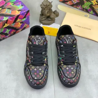 Louis Vuitton Zapatillas Negras Multicolor con Estampado de Monograma en la Parte Superior Silueta Low-Top Estilo de Vida