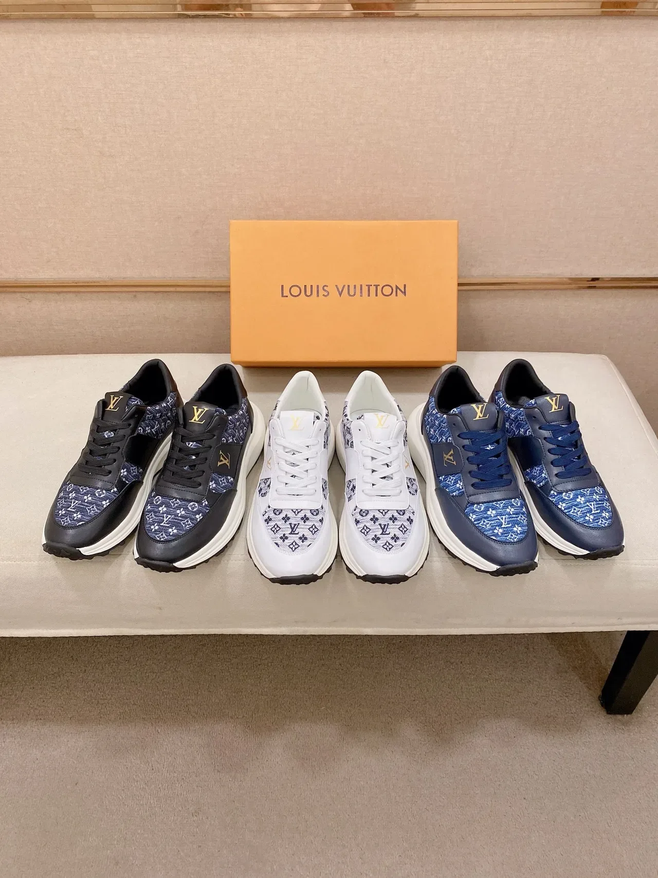 Louis Vuitton Sneakers Lifestyle Noir Marine Monogramme Textile Cuir Superpositions 2