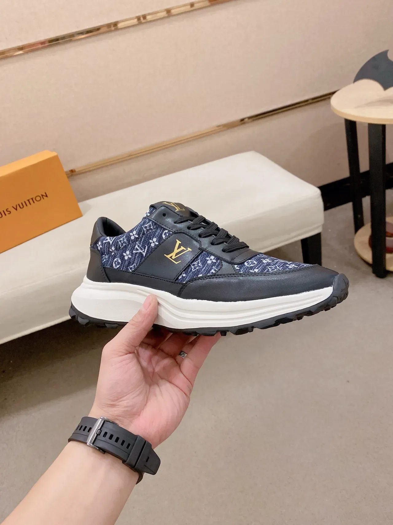 Louis Vuitton Sneakers Lifestyle Noir Marine Monogramme Textile Cuir Superpositions 5