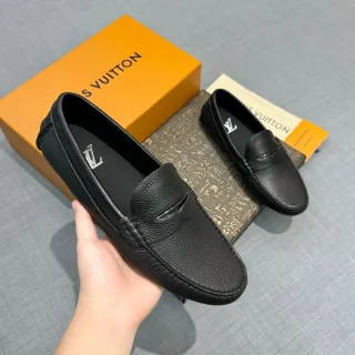 路易威登黑色压纹皮革便士乐福鞋