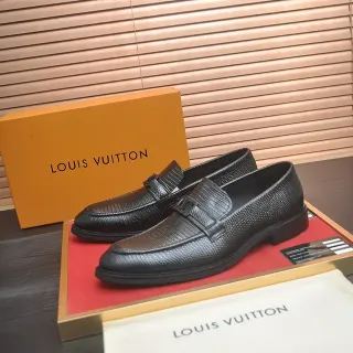 Louis Vuitton काले टेक्स्चर्ड चमड़े की मोनक स्ट्रैप लोफर्स