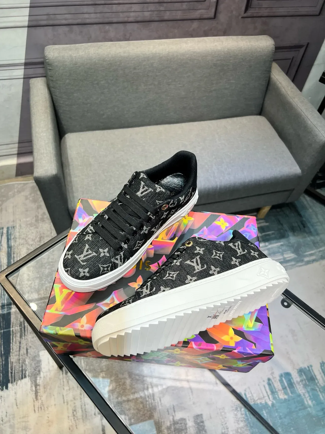 Louis Vuitton Black White Monogram Canvas Low-Top Lifestyle Sneakers 3