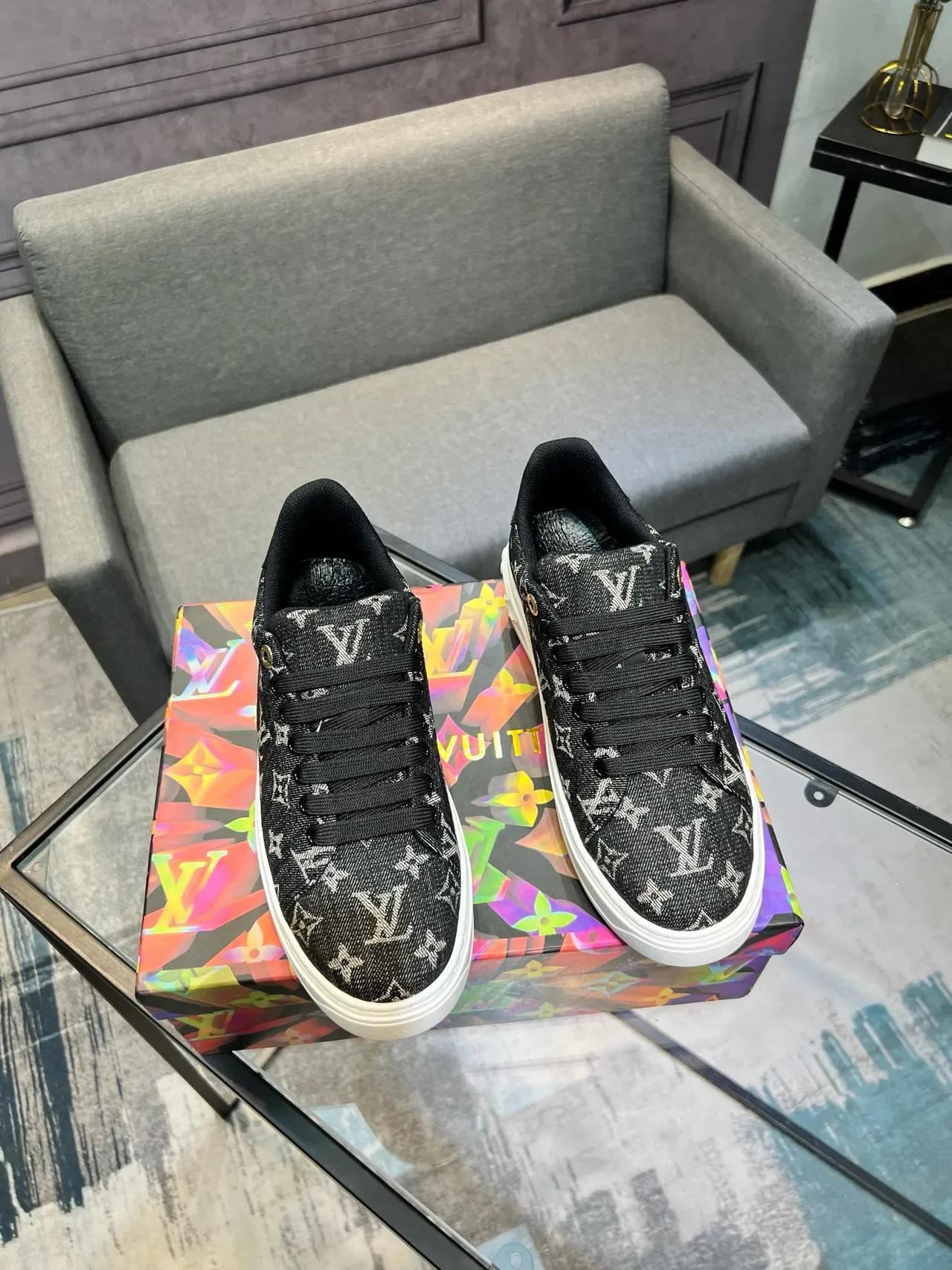 Louis Vuitton Black White Monogram Canvas Low-Top Lifestyle Sneakers 4