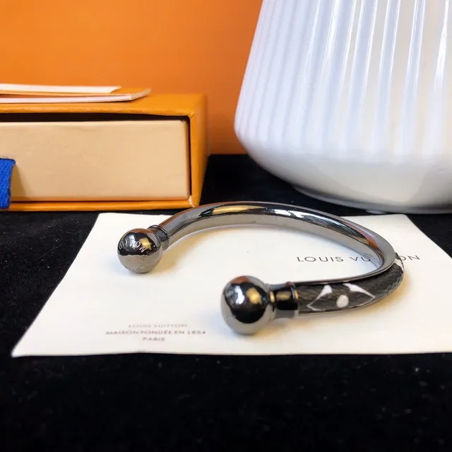 Louis Vuitton Bracelet Noir Blanc En Forme de U Rigide Terminaux Sphériques 9